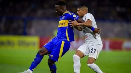 Boca rompió una larga racha en Libertadores, pero no le alcanzó