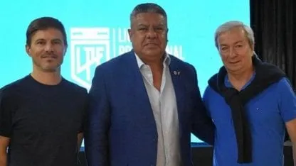 Crisis en Vélez y posible renuncia a raíz del conflicto con Foster Gillett por Valentín Gómez Crisis en Vélez y posible renuncia a raíz del conflicto con Foster Gillett por Valentín Gómez