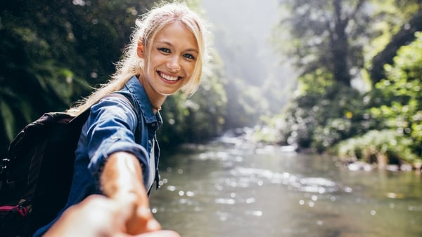 El contacto con rios, cataratas y lagos hace aún mejor la experiencia al aire libre (iStock)