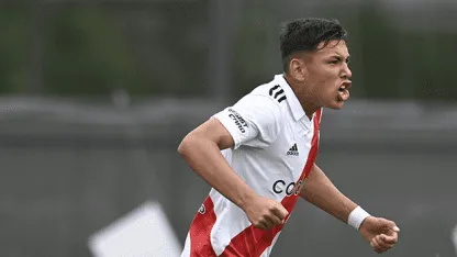 Gallardo subió a un defensor de la Reserva de River