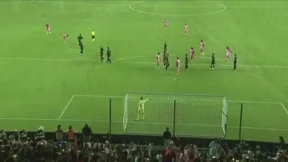 Avivada de Messi en un tiro libre y polémico gol anulado a Inter Miami ante Los Angeles FC