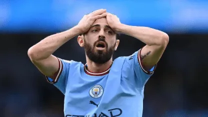 La furia de Bernardo Silva : "¿Tenemos seis meses malos y es porque somos viejos?"