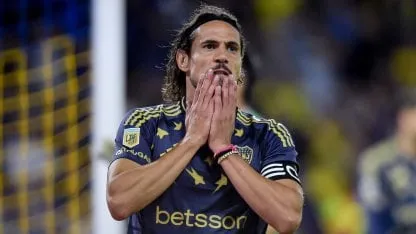 “Cavani es un ex jugador”