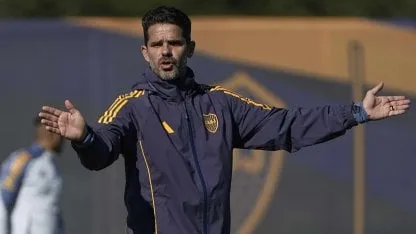 Sin Cavani, las variantes que probó Gago para el Superclásico de Boca ante River