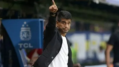 Qué fue de la vida del Negro Ibarra, el último DT campeón con Boca