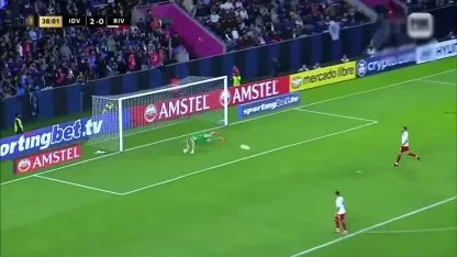 Independiente del Valle, cerca del tercero
