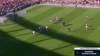 ¡Sensacional! Golazo récord de Mastantuono en el Superclásico
