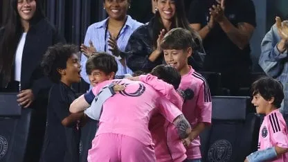 Messi y sus hijos festejo Messi y sus hijos festejo