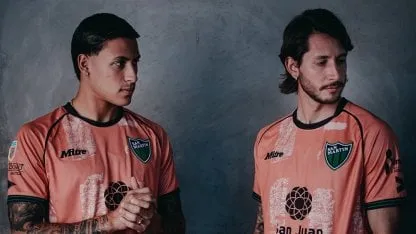 Luego de ganar el clásico, San Martín (SJ) presentó nueva indumentaria