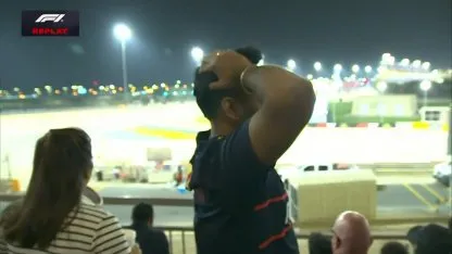Problemas en el auto de Verstappen en la Q1 de Bahrein
