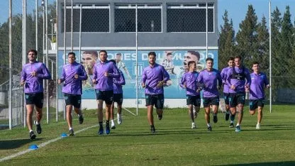Racing, con un ojo en Central Córdoba pero otro en Colo-Colo