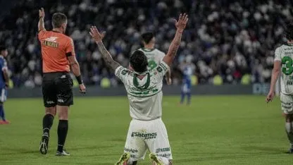 La picante chicana de Sarmiento a Vélez tras el triunfo