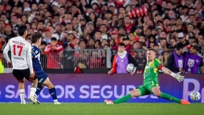 Momento fatal para River: golazo de Depietri y desgarro de Paulo Díaz