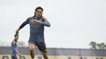 Cavani entrenamiento de Boca