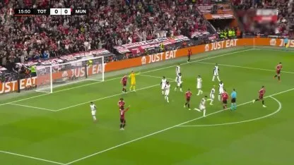 Diallo tuvo el primero para Manchester United ante Tottenham