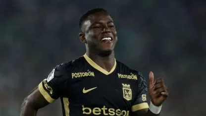 Cómo juega Marino Hinestroza, el extremo colombiano que interesa en Boca