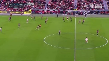 Montiel y una nueva molestia que lo sacó del partido ante Barracas