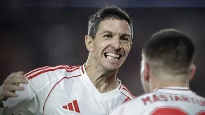 Lo  viejo funciona: Nacho Fernández está intacto