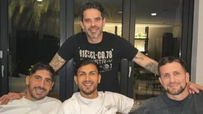 En medio de los rumores de Boca, Paredes volvió a Argentina y se juntó con Gago