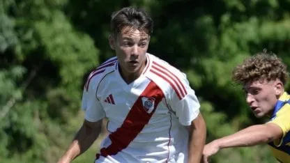 El pibe de 17 años al que River le puso una cláusula de 30 millones de dólares