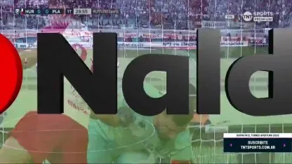 Cabezazo de Picco y gran respuesta de Galíndez para evitar el primero del Calamar