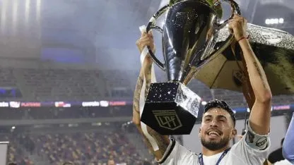 Es campeón con Platense, Boca lo sigue de cerca pero sueña con Racing: “Ojalá sea” Es campeón con Platense, Boca lo sigue de cerca pero sueña con Racing: “Ojalá sea”