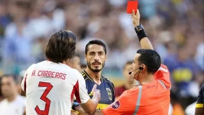 Figal, otro expulsado de Boca en partidos decisivos: los siete antecedentes recientes