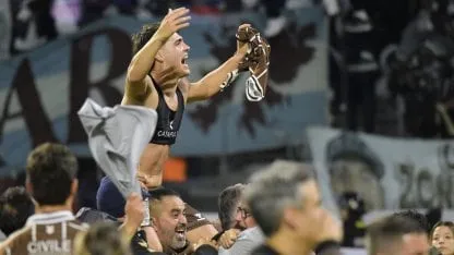 Locura del plantel de Platense: los festejos tras la consagración en el Apertura