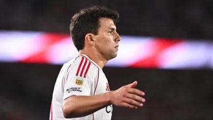Tapia se va a San Pablo y River libera un cupo, a la espera de Juanfer