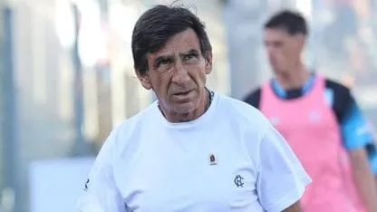Quién encaja mejor en el lugar de Salas: las opciones de Costas para el debut