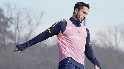 Las pocas opciones de Russo para armar la zaga central de Boca y quiénes jugarían