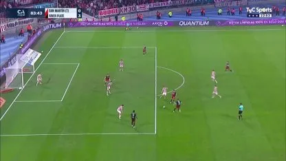 Doblete de Montiel para el 3-0 de River ante San Martín (T)