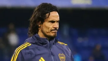El mensaje optimista de Cavani tras ser silbado contra Racing: "A seguir y seguir"