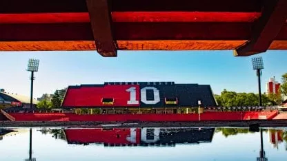 Newell's abre el Coloso para el tradicional banderazo, previo al clásico rosarino