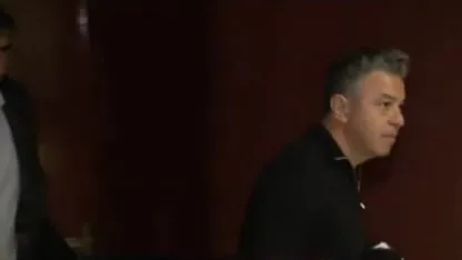 La accidentada salida de Marcelo Gallardo tras el empate ante Lanús La accidentada salida de Marcelo Gallardo tras el empate ante Lanús