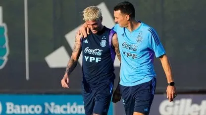Lionel Scaloni junto a Rodrigo De Paul Lionel Scaloni junto a Rodrigo De Paul