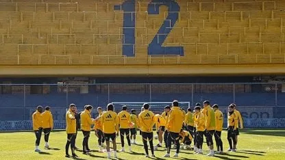 Con el doble nueve y algunas ausencias, el equipo que probó Russo en Boca