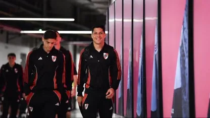 Martínez Quarta y Enzo Pérez