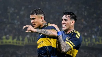 Ayrton sacó provecho de una jugada llena de rebotes y marcó su primer gol en Boca