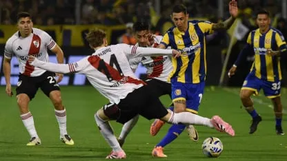 Insólita expulsión de Portillo: en cinco minutos dejó a River con 10 por dos faltas a Di María