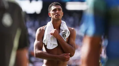 La curiosa crítica de Bielsa a Bellingham por su físico: "Es más para el espejo que los rivales" La curiosa crítica de Bielsa a Bellingham por su físico: "Es más para el espejo que los rivales"