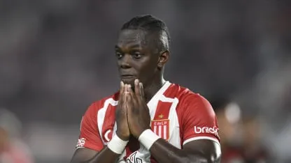 ¡Bombazo! Paranaense volvió a la carga por Cetré y busca arrebatárselo a Boca