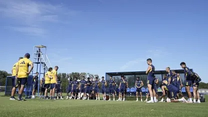 Mientras el plantel se entrena en Boca Predio, algunos jugadores lo hacen apartados en busca de un nuevo club. (Foto: Prensa Boca)