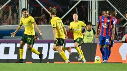 Las dos caras de Defensa: fuerte de visitante y sin triunfos como local