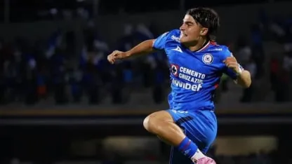 Luka Romero, tres goles y figura en la aplastante victoria de Cruz Azul
