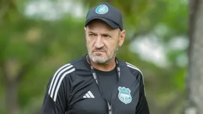 Gustavo Benítez no es más el director técnico de Riestra y ya tendría reemplazante Gustavo Benítez no es más el director técnico de Riestra y ya tendría reemplazante