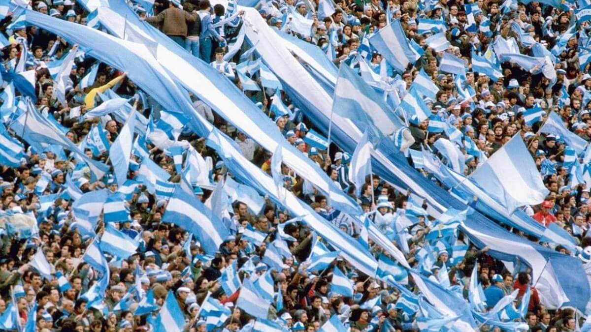 segun-un-estudio-de-booking-com-casi-6-de-cada-10-argentinos-viajarian-para-ver-un-partido-futbol-6-1