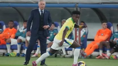 Ancelotti y Vini Jr. lideran la esperanza del Scratch (Photo by Masashi HaraGetty Images)