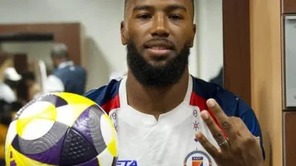 El jugador de Haití que pidió ayuda para sumar seguidores como Tim Payne El jugador de Haití que pidió ayuda para sumar seguidores como Tim Payne