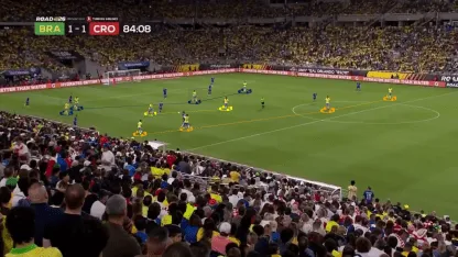 El 4-2-4 de Brasil, que muta defensivamente
